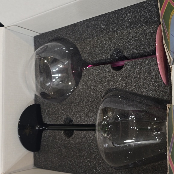 Dragon Glassware X Wicked Wine Glass Set - Picture 11 of 13